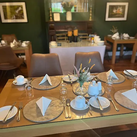 Πανσιόν Killaran House 4*